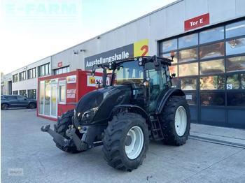 VALTRA A114 Traktor