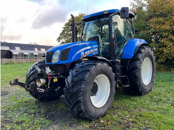 NEW HOLLAND T6070 Traktor