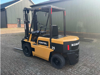 Gabelstapler KOMATSU FD25-8 FORKLIFT: das Bild 2