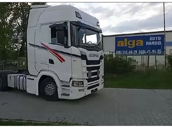 SCANIA S 450 Sattelzugmaschine