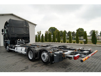 Containerwagen/ Wechselfahrgestell LKW DAF XF 480 / BDF / 6X2 / SSC / I-PARK COOL / OŚ PODNOSZONA / PO KONT: das Bild 3