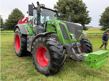 FENDT 828 Vario Traktor