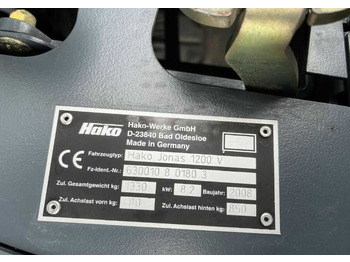 Kehrsaugmaschine Hako Jonas 1200V: das Bild 4 Kehrsaugmaschine Hako Jonas 1200V: das Bild 4