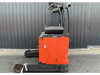 LINDE R14 Schubmaststapler