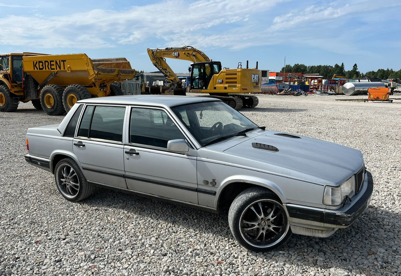 1992 VOLVO 740SE 2.3 85kW - PKW: das Bild 1 1992 VOLVO 740SE 2.3 85kW - PKW: das Bild 1