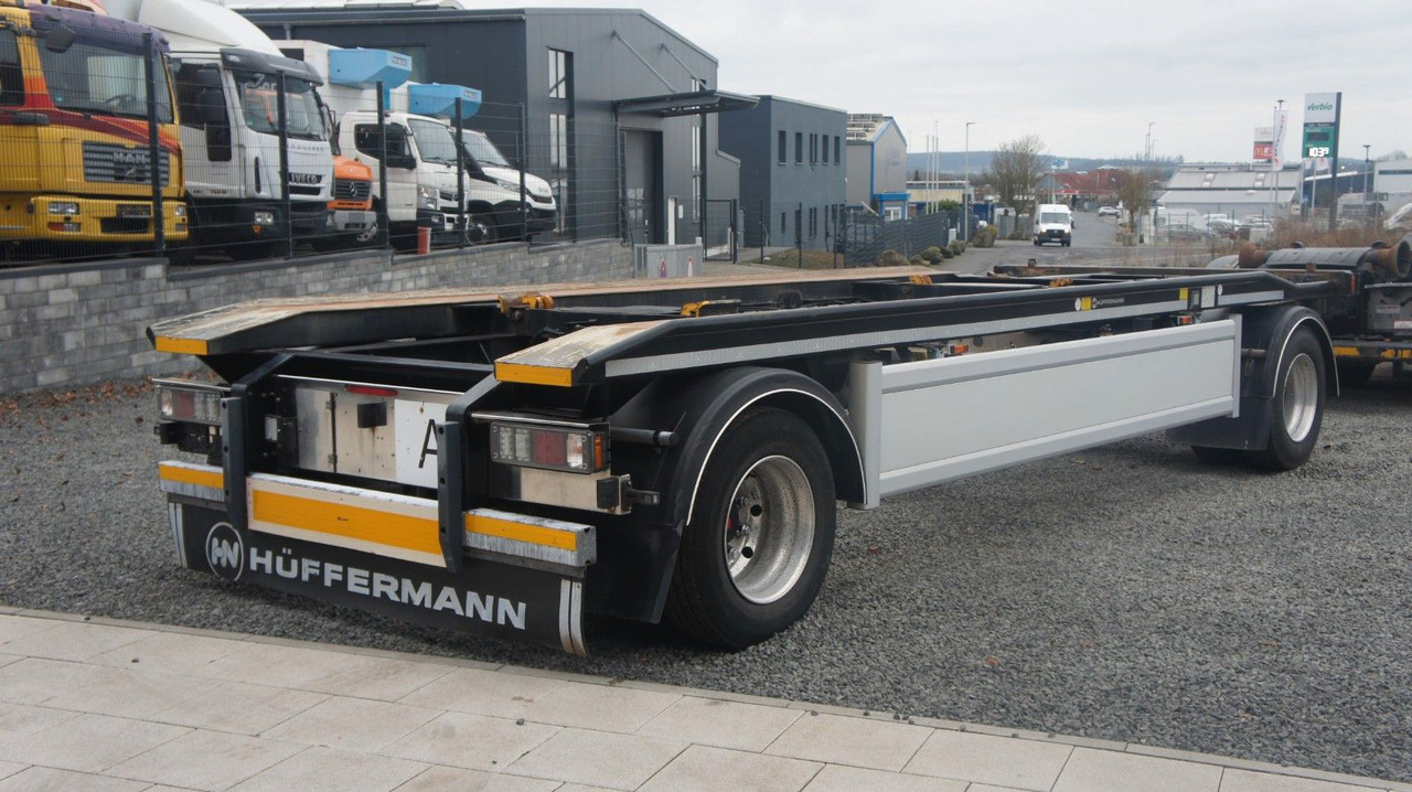 Hüffermann HAR 18.67 Abrollanhänger Doppelbereifung - Abrollanhänger/ Absetzanhänger: das Bild 4 Hüffermann HAR 18.67 Abrollanhänger Doppelbereifung - Abrollanhänger/ Absetzanhänger: das Bild 4