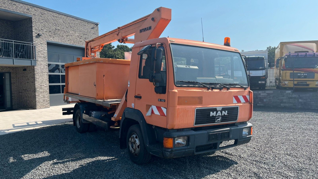 MAN 8.113 Steiger Hubarbeitsbühne Ruthmann MAN 8.113 Steiger Hubarbeitsbühne Ruthmann - LKW mit Arbeitsbühne, Transporter: das Bild 3 MAN 8.113 Steiger Hubarbeitsbühne Ruthmann MAN 8.113 Steiger Hubarbeitsbühne Ruthmann - LKW mit Arbeitsbühne, Transporter: das Bild 3