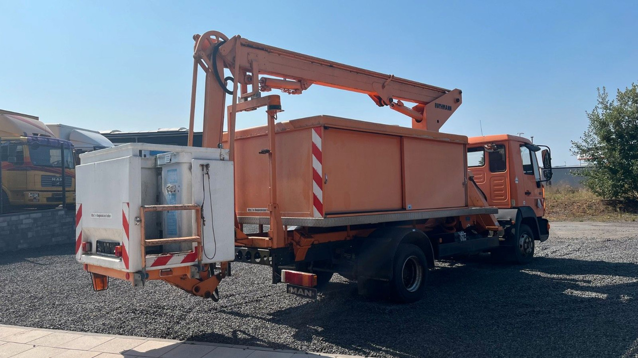 MAN 8.113 Steiger Hubarbeitsbühne Ruthmann MAN 8.113 Steiger Hubarbeitsbühne Ruthmann - LKW mit Arbeitsbühne, Transporter: das Bild 4 MAN 8.113 Steiger Hubarbeitsbühne Ruthmann MAN 8.113 Steiger Hubarbeitsbühne Ruthmann - LKW mit Arbeitsbühne, Transporter: das Bild 4