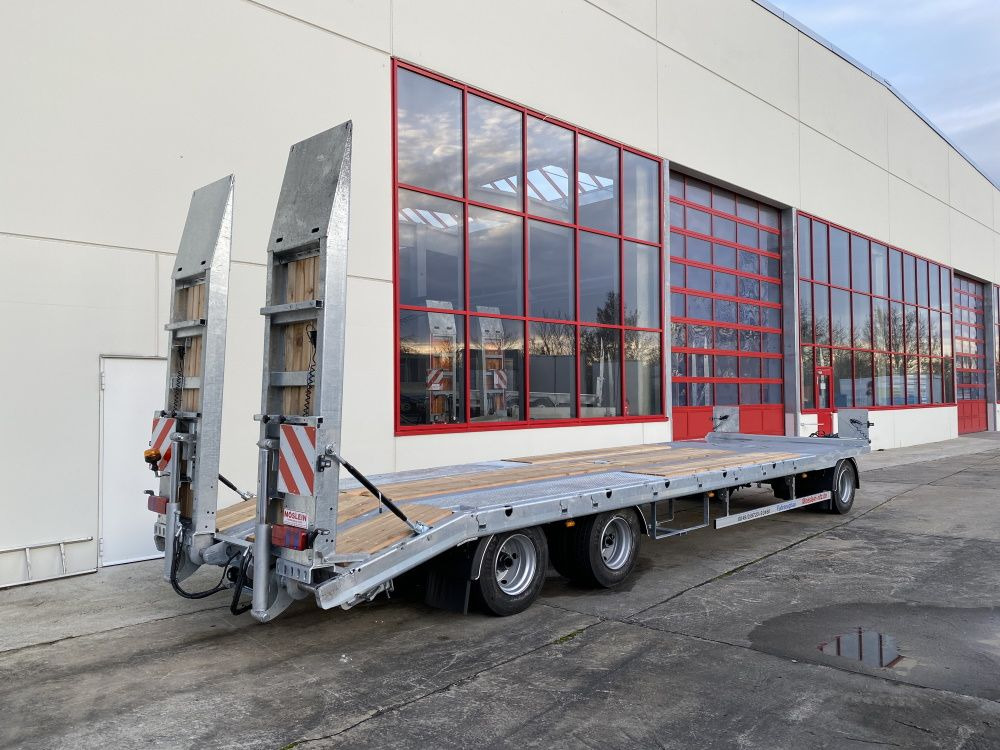Möslein T 3-8,20 P VB H1 Blatt 3 Achs Tieflader mit gerader Ladefläche 8,10 m, Neufahrzeug - Tieflader Anhänger: das Bild 3 Möslein T 3-8,20 P VB H1 Blatt 3 Achs Tieflader mit gerader Ladefläche 8,10 m, Neufahrzeug - Tieflader Anhänger: das Bild 3