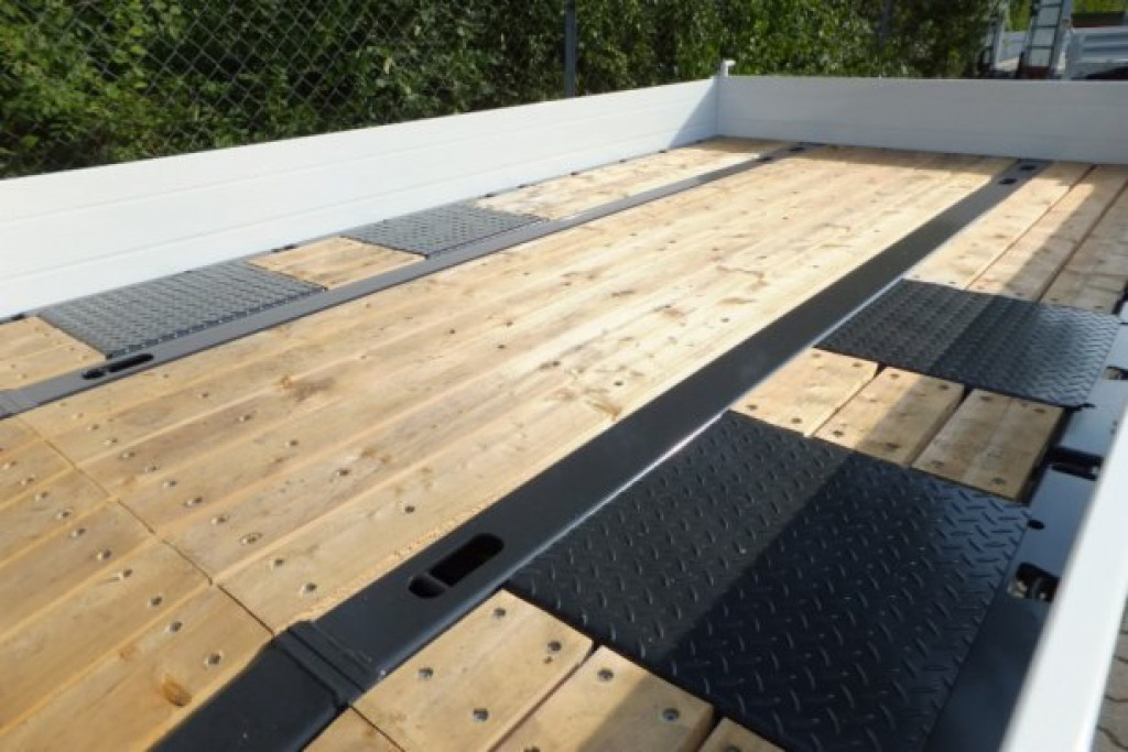 Tieflader Anhänger Für die Beförderung von schwere Technik Möslein TTT 13- 6,28 Weiß Neuer Tandemtieflader 13 t GG: das Bild 11 Tieflader Anhänger Für die Beförderung von schwere Technik Möslein TTT 13- 6,28 Weiß Neuer Tandemtieflader 13 t GG: das Bild 11