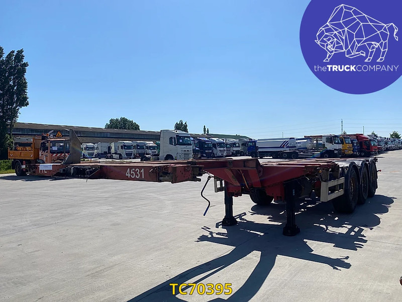 Container/ Wechselfahrgestell Auflieger Pacton: das Bild 1