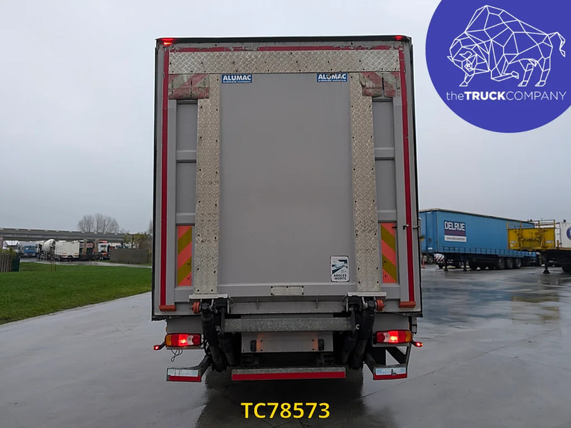 Renault Midlum 240 - Koffer LKW: das Bild 3 Renault Midlum 240 - Koffer LKW: das Bild 3