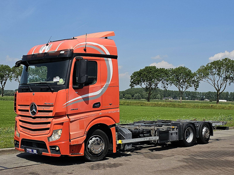 Mercedes-Benz ACTROS 2545 LS - Containerwagen/ Wechselfahrgestell LKW: das Bild 2 Mercedes-Benz ACTROS 2545 LS - Containerwagen/ Wechselfahrgestell LKW: das Bild 2