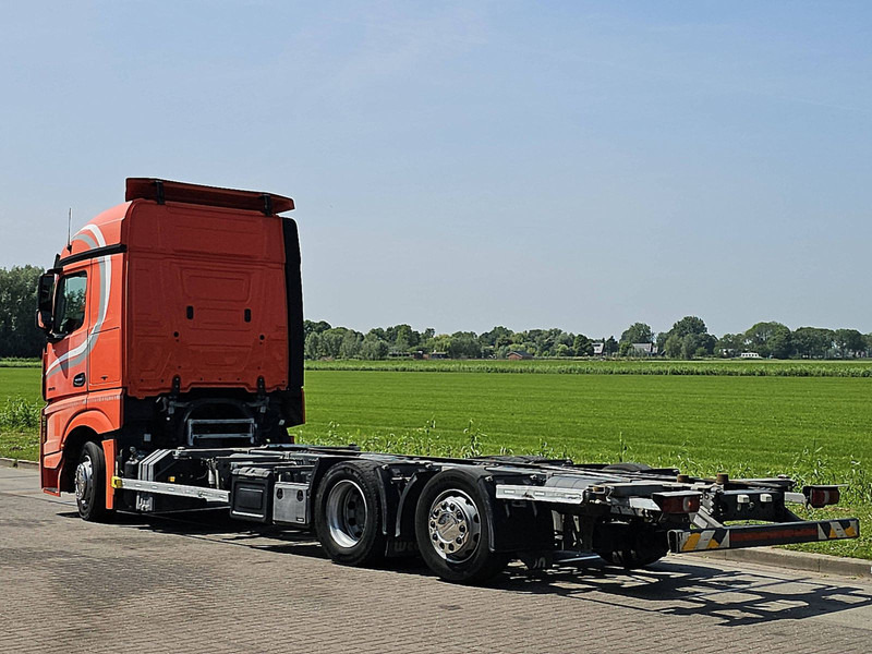 Containerwagen/ Wechselfahrgestell LKW Mercedes-Benz ACTROS 2545 LS: das Bild 6 Containerwagen/ Wechselfahrgestell LKW Mercedes-Benz ACTROS 2545 LS: das Bild 6