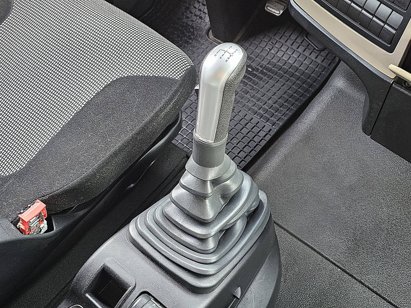 Sattelzugmaschine MAN 18.460 TGX: das Bild 12