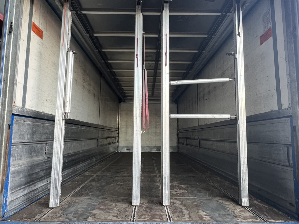 Mercedes-Benz Axor 1833 7m Koffer 2x Schwenkwand LBW Or.382'km - Getränkeaufbau LKW: das Bild 2 Mercedes-Benz Axor 1833 7m Koffer 2x Schwenkwand LBW Or.382'km - Getränkeaufbau LKW: das Bild 2