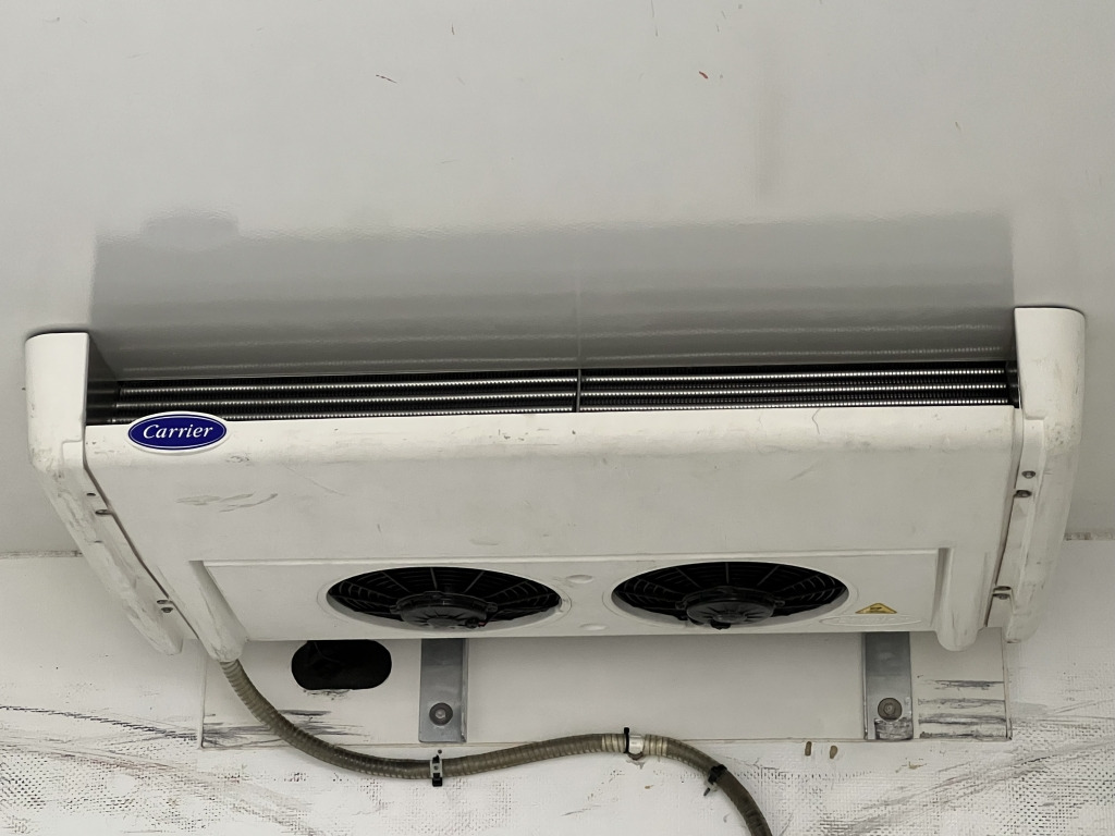 Mercedes-Benz Sprinter 316 CDI 4x4 3,4m CarrierViento Tiefkühl - Kühltransporter: das Bild 4 Mercedes-Benz Sprinter 316 CDI 4x4 3,4m CarrierViento Tiefkühl - Kühltransporter: das Bild 4