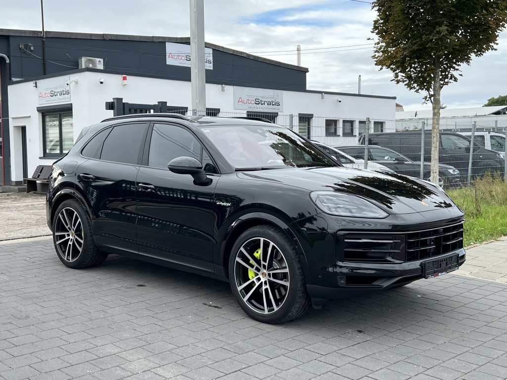 Porsche Cayenne S E-Hybrid InnoDrive HA-Lenk PDCC Burmes - SUV/ Geländewagen: das Bild 1 Porsche Cayenne S E-Hybrid InnoDrive HA-Lenk PDCC Burmes - SUV/ Geländewagen: das Bild 1