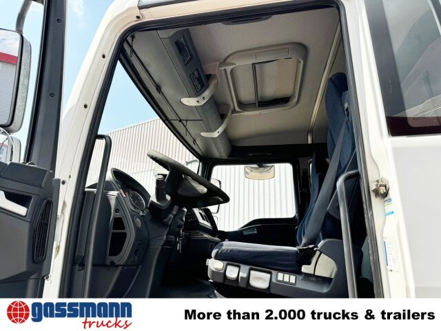 MAN TGA 26.390 6X2-4 BL, Lenk-/Liftachse, Willig - Tankwagen: das Bild 4 MAN TGA 26.390 6X2-4 BL, Lenk-/Liftachse, Willig - Tankwagen: das Bild 4