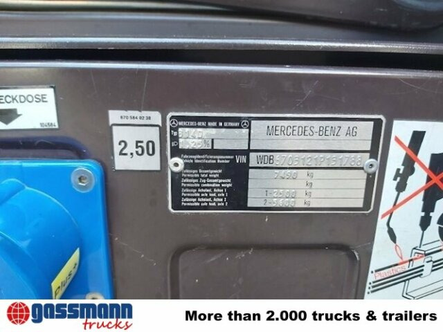 Feuerwehrfahrzeug Mercedes-Benz 814 D TLF 8/6 4x2, DOKA, Feuerwehr: das Bild 6