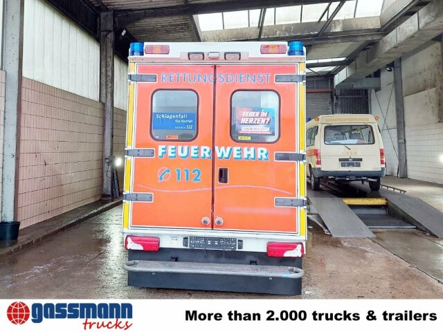 Mercedes-Benz Sprinter 516 CDI 4x2, Rettungswagen, Retarder - Kastenwagen: das Bild 4 Mercedes-Benz Sprinter 516 CDI 4x2, Rettungswagen, Retarder - Kastenwagen: das Bild 4