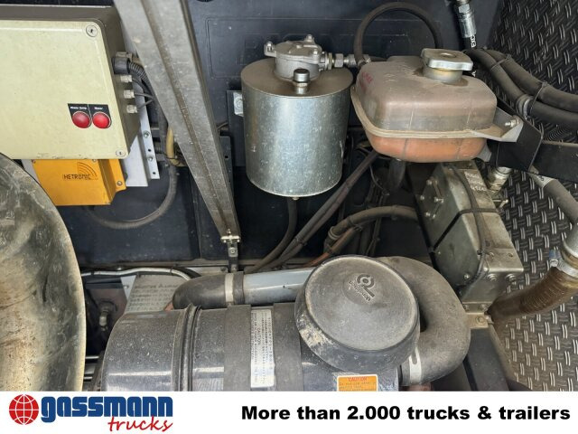 Mercedes-Benz Sprinter 516 KA 4x2, KaRo Hochdruckspüler - Kehrmaschine: das Bild 4 Mercedes-Benz Sprinter 516 KA 4x2, KaRo Hochdruckspüler - Kehrmaschine: das Bild 4