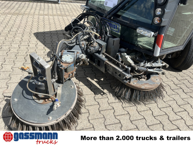 Kehrmaschine Schmidt Swingo Compact 200 4x2, Kehrmaschine: das Bild 15