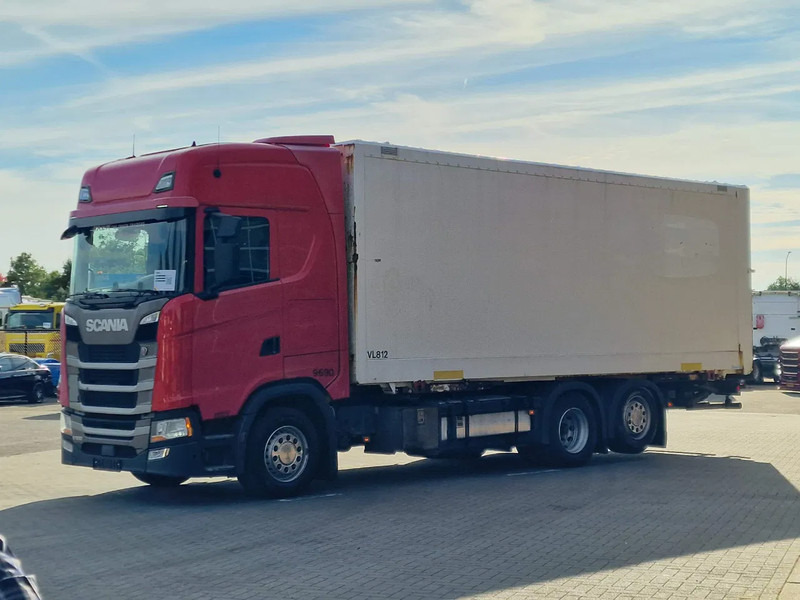 Scania S500 NGS Highline 6x2 - BDF - Full air - Loadlift - Box - Navi - Retarder - Containerwagen/ Wechselfahrgestell LKW: das Bild 3 Scania S500 NGS Highline 6x2 - BDF - Full air - Loadlift - Box - Navi - Retarder - Containerwagen/ Wechselfahrgestell LKW: das Bild 3