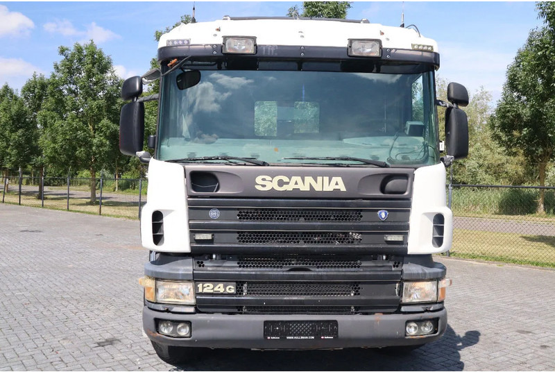 Scania P124-420 | 8X4 | HOOKLIFT | MANUAL | BIG AXLES | EURO 3 - Abrollkipper: das Bild 2 Scania P124-420 | 8X4 | HOOKLIFT | MANUAL | BIG AXLES | EURO 3 - Abrollkipper: das Bild 2