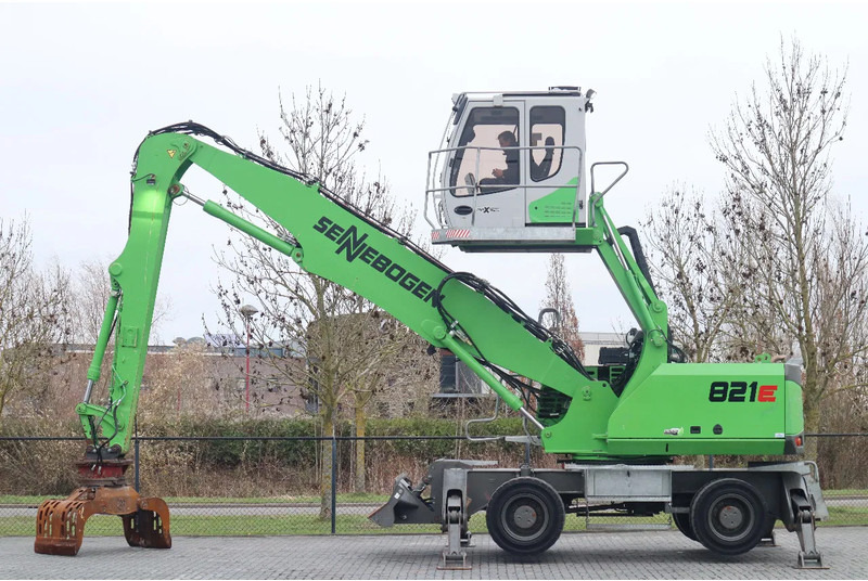 Sennebogen 821E | 821 E | SORTING GRAB | DOZERBLADE | GREAT CONDITION - Umschlagbagger: das Bild 1 Sennebogen 821E | 821 E | SORTING GRAB | DOZERBLADE | GREAT CONDITION - Umschlagbagger: das Bild 1