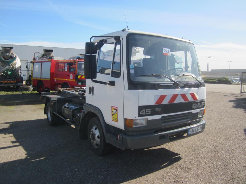 DAF 45 ATI 130 - Abrollkipper: das Bild 1 DAF 45 ATI 130 - Abrollkipper: das Bild 1