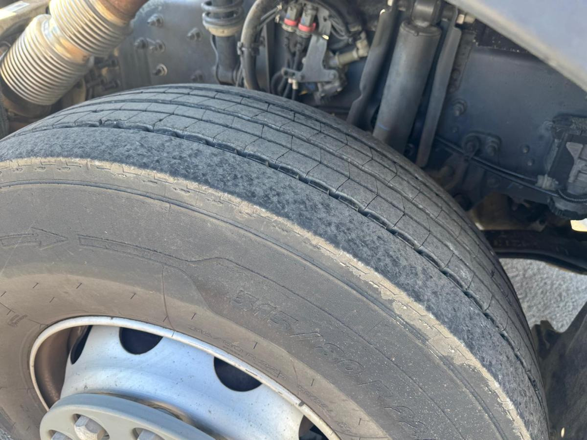 Renault Gamme C 380 - Abrollkipper: das Bild 4 Renault Gamme C 380 - Abrollkipper: das Bild 4