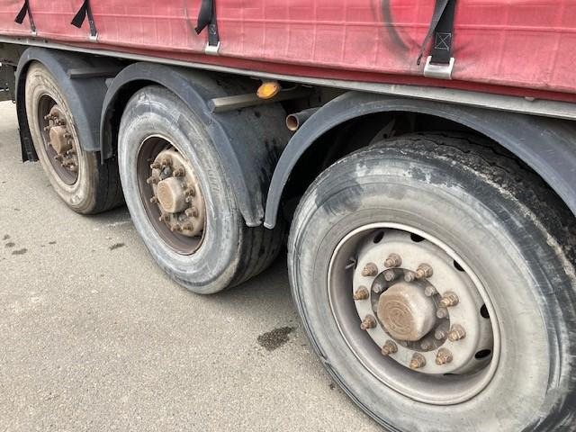 Samro - Planenauflieger: das Bild 4 Samro - Planenauflieger: das Bild 4