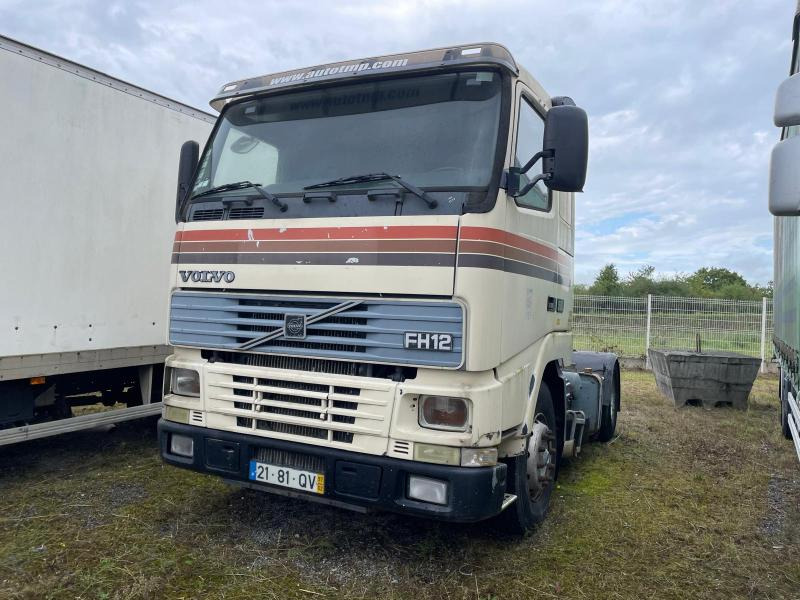 Volvo FH12 380 - Sattelzugmaschine: das Bild 2 Volvo FH12 380 - Sattelzugmaschine: das Bild 2