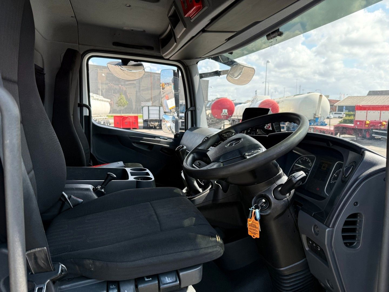 Mercedes-Benz Atego 1323 RHD Euro 6 Hvidtved Larsen Cityflex - Saug-/ Spülfahrzeug: das Bild 5 Mercedes-Benz Atego 1323 RHD Euro 6 Hvidtved Larsen Cityflex - Saug-/ Spülfahrzeug: das Bild 5