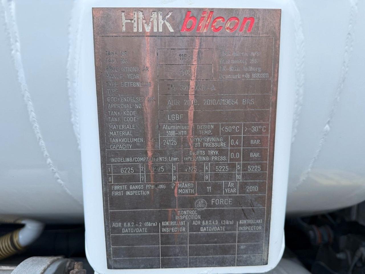 Scania P400 8x2*6 HMK Bilcon 24.000 l. ADR Euro 5 - Tankwagen: das Bild 5 Scania P400 8x2*6 HMK Bilcon 24.000 l. ADR Euro 5 - Tankwagen: das Bild 5