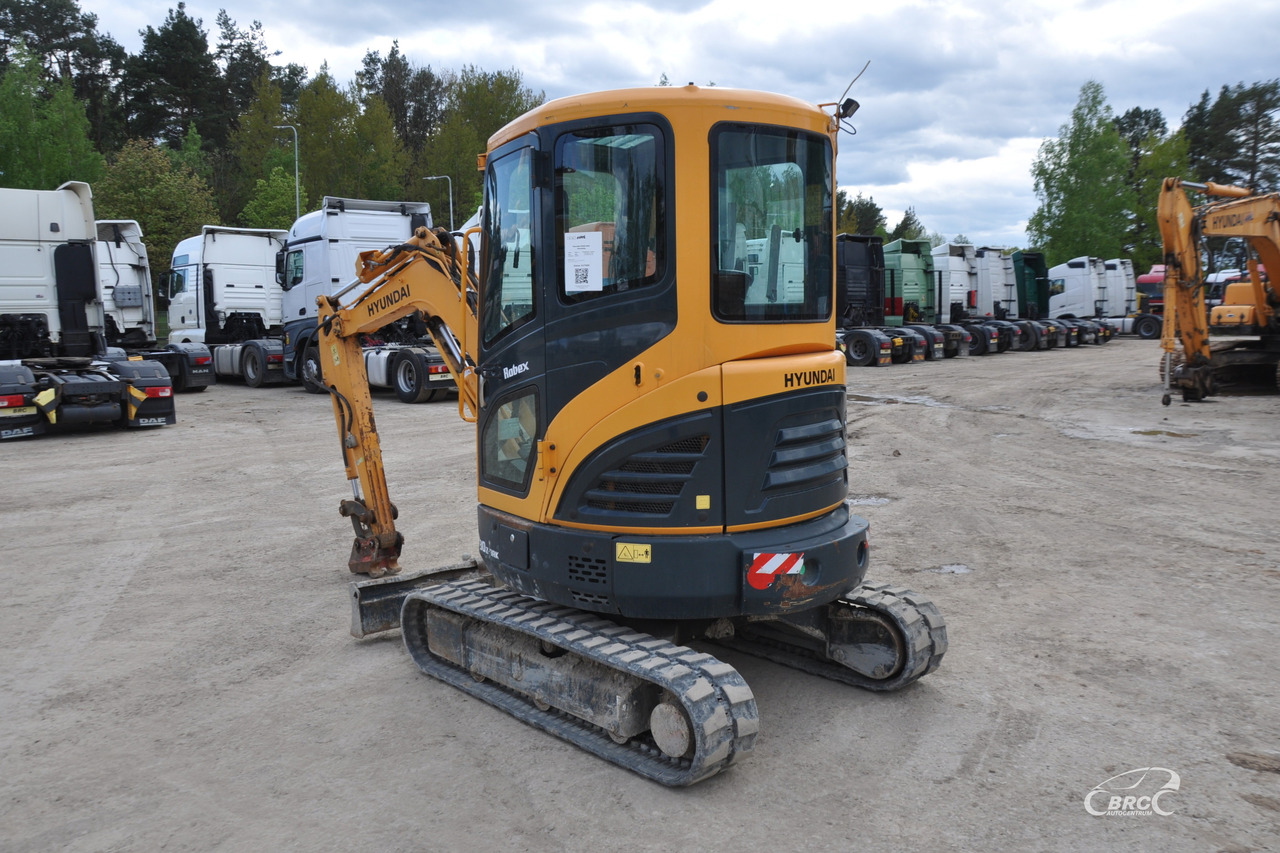 Hyundai R30Z-9AK - Minibagger: das Bild 4 Hyundai R30Z-9AK - Minibagger: das Bild 4