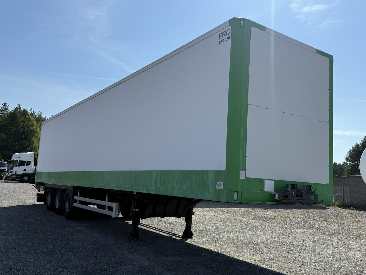 Lamberet SR2 Kontener Tył Drzwi Izoterma Chłodnia bez Agregatu - Isotherm Auflieger: das Bild 4 Lamberet SR2 Kontener Tył Drzwi Izoterma Chłodnia bez Agregatu - Isotherm Auflieger: das Bild 4