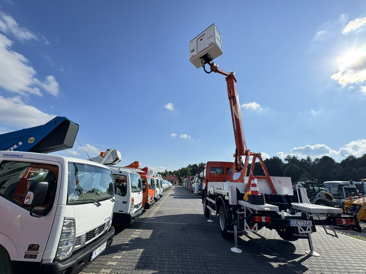 LKW mit Arbeitsbühne Mercedes Atego 818 E6 4x4 Zwyżka PALFINGER P250 BK Podnośnik Koszowy: das Bild 27