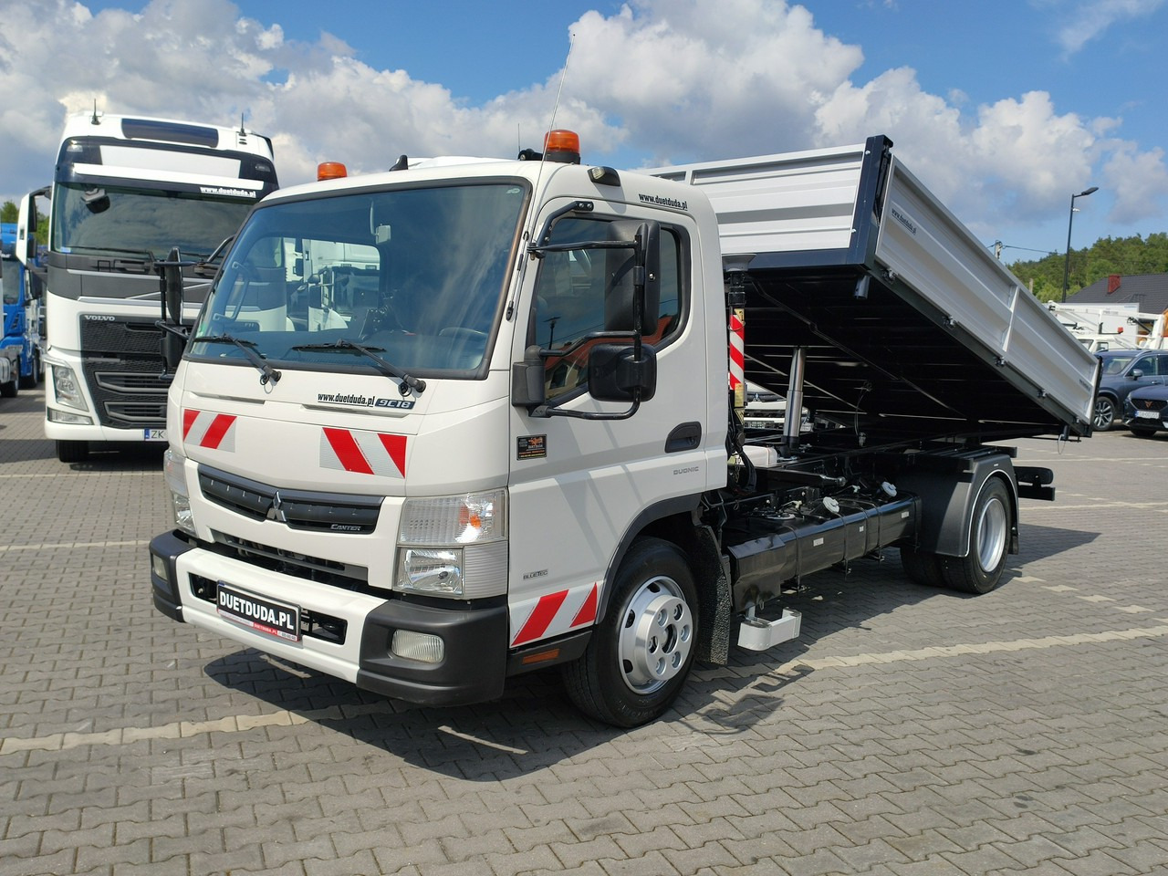 Mitsubishi Canter Fuso 9C18 3.0/180KM Automat, HDS FASSI F30 Wywrotka 3-str - Kipper, Autokran: das Bild 3 Mitsubishi Canter Fuso 9C18 3.0/180KM Automat, HDS FASSI F30 Wywrotka 3-str - Kipper, Autokran: das Bild 3