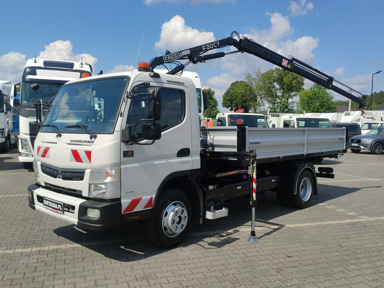 Mitsubishi Canter Fuso 9C18 3.0/180KM HDS FASSI F30 Wywrotka 3-stronna - Kipper: das Bild 1 Mitsubishi Canter Fuso 9C18 3.0/180KM HDS FASSI F30 Wywrotka 3-stronna - Kipper: das Bild 1