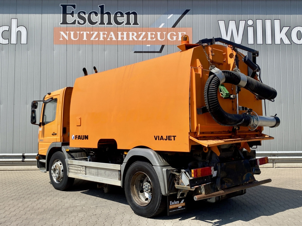 Mercedes-Benz 1523 L - Kehrmaschine: das Bild 3 Mercedes-Benz 1523 L - Kehrmaschine: das Bild 3