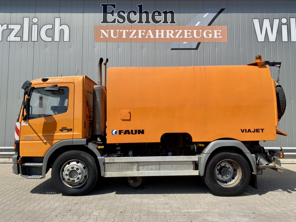 Mercedes-Benz 1523 L - Kehrmaschine: das Bild 2 Mercedes-Benz 1523 L - Kehrmaschine: das Bild 2