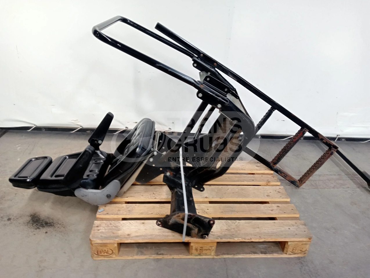 KIT ASIENTO EN COLUMNA FASSI - Sitz für Baumaschine: das Bild 1 KIT ASIENTO EN COLUMNA FASSI - Sitz für Baumaschine: das Bild 1