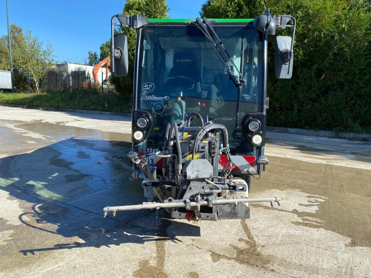 Mathieu Azura MC210 - Kehrmaschine: das Bild 4 Mathieu Azura MC210 - Kehrmaschine: das Bild 4