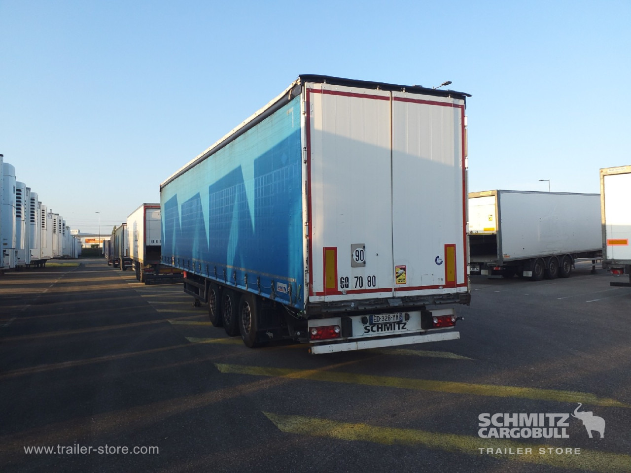 SCHMITZ Curtainsider Standard - Planenauflieger: das Bild 2 SCHMITZ Curtainsider Standard - Planenauflieger: das Bild 2