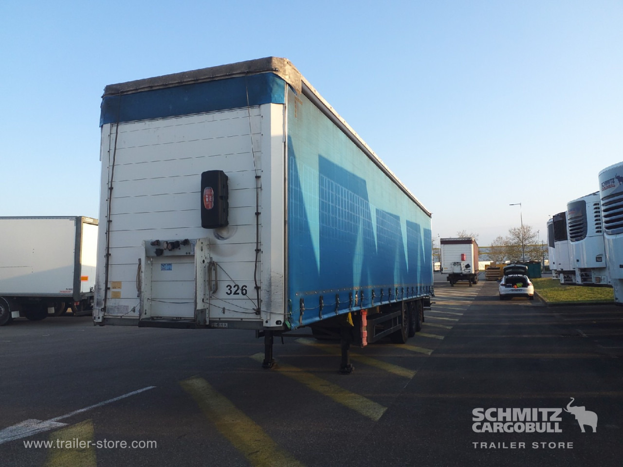 SCHMITZ Curtainsider Standard - Planenauflieger: das Bild 4 SCHMITZ Curtainsider Standard - Planenauflieger: das Bild 4