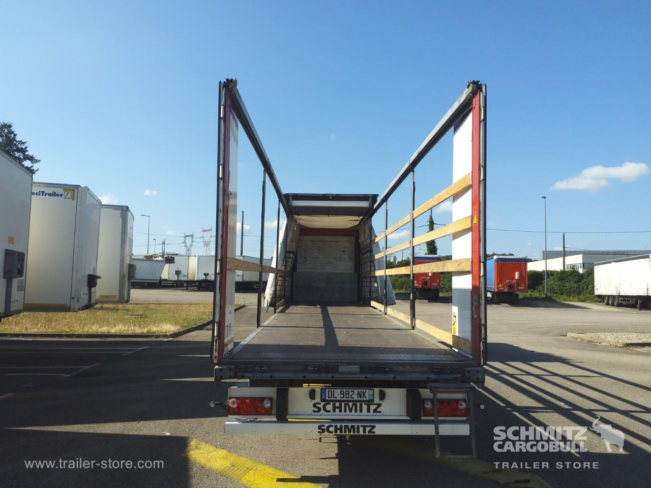 SCHMITZ Curtainsider Standard - Planenauflieger: das Bild 3 SCHMITZ Curtainsider Standard - Planenauflieger: das Bild 3