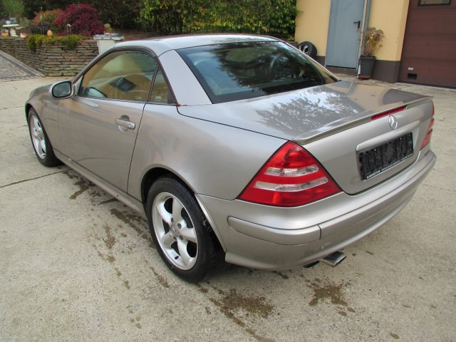 Mercedes SLK 200 - PKW: das Bild 4 Mercedes SLK 200 - PKW: das Bild 4