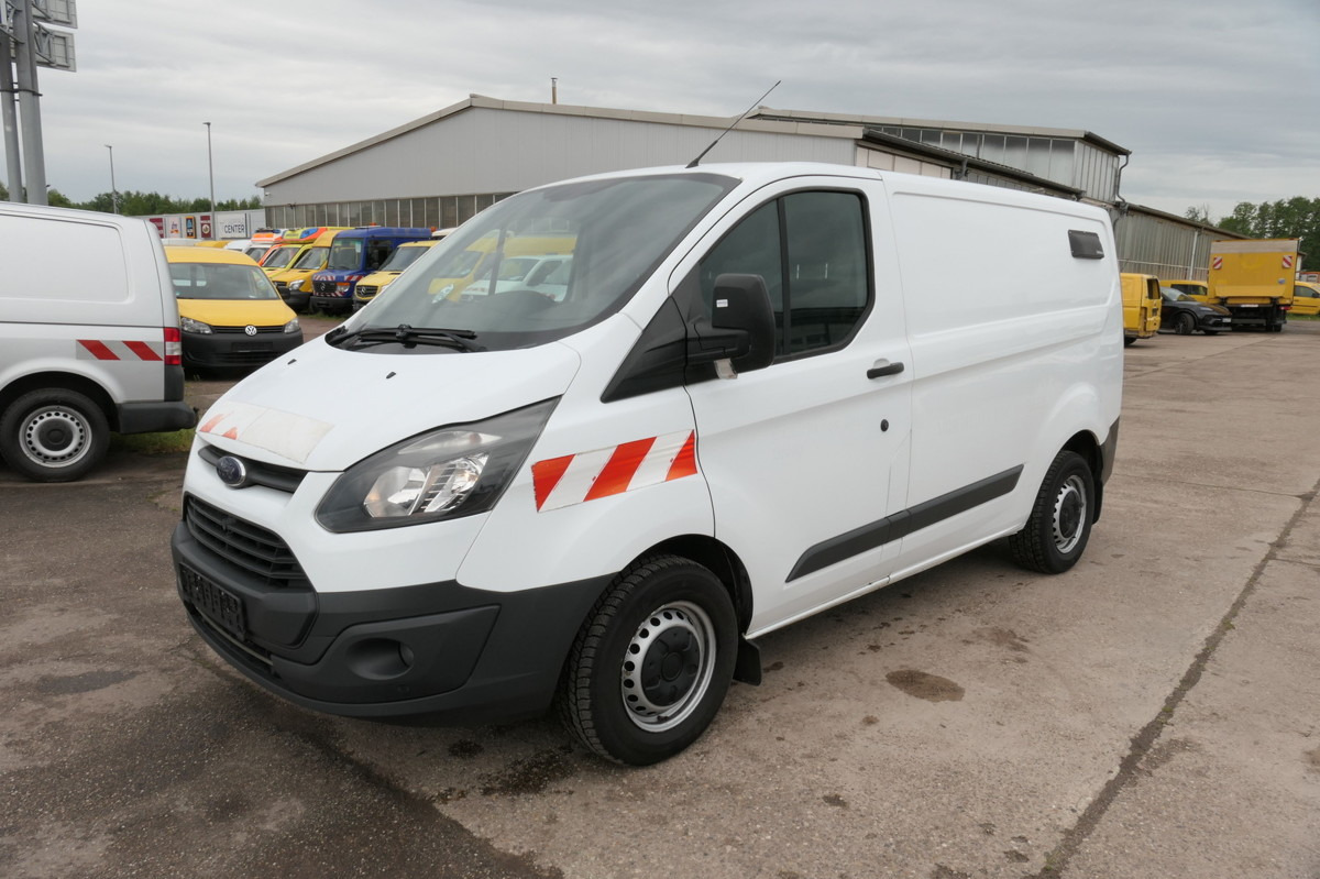 FORD Transit Custom 290 2.0 TDCi KLIMA WERKSTATTEINBA - Kleintransporter: das Bild 2 FORD Transit Custom 290 2.0 TDCi KLIMA WERKSTATTEINBA - Kleintransporter: das Bild 2